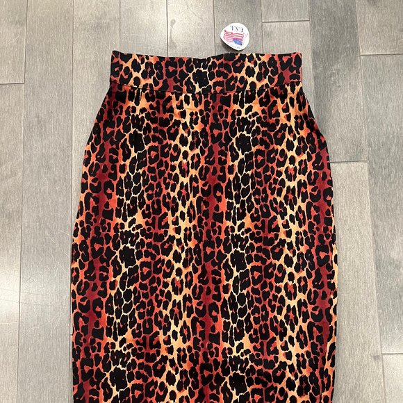 Vintage High Waist Pencil Skirt in Leopard | Laura Byrnes Design - Small - Picture 6 of 6